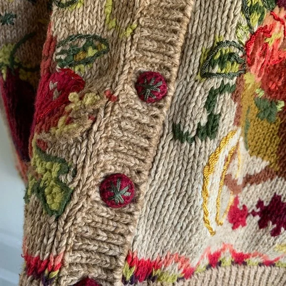 Heirloom collectibles Floral Knit Women's Sweater - Picture 10 of 16